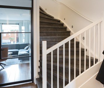 Daniels traprenovatie nieuwbouw trap natural stone