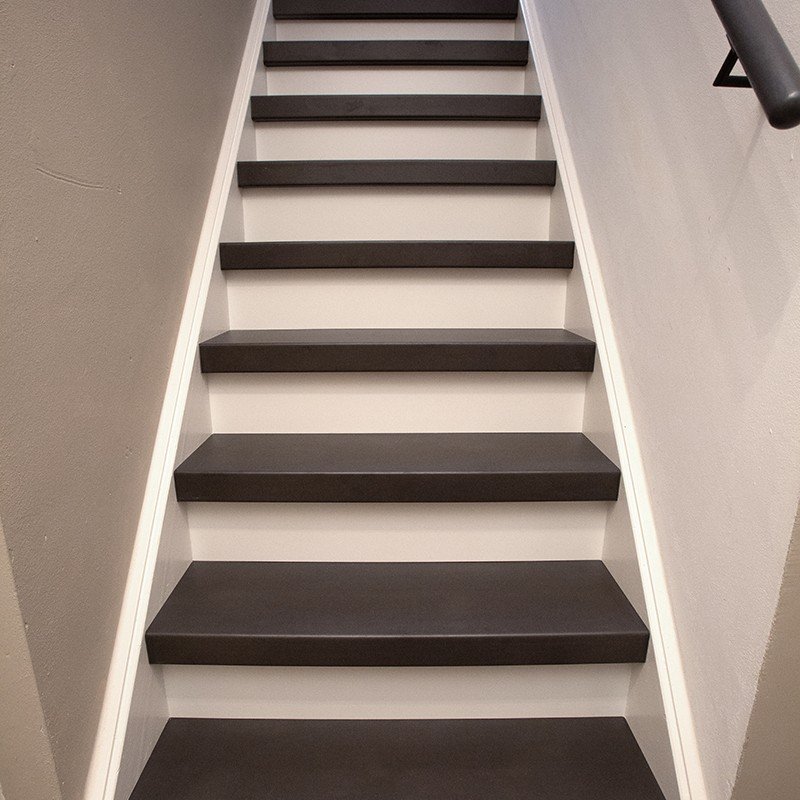 Bovenzijde trapkleur Pittsburgh Steel met wit