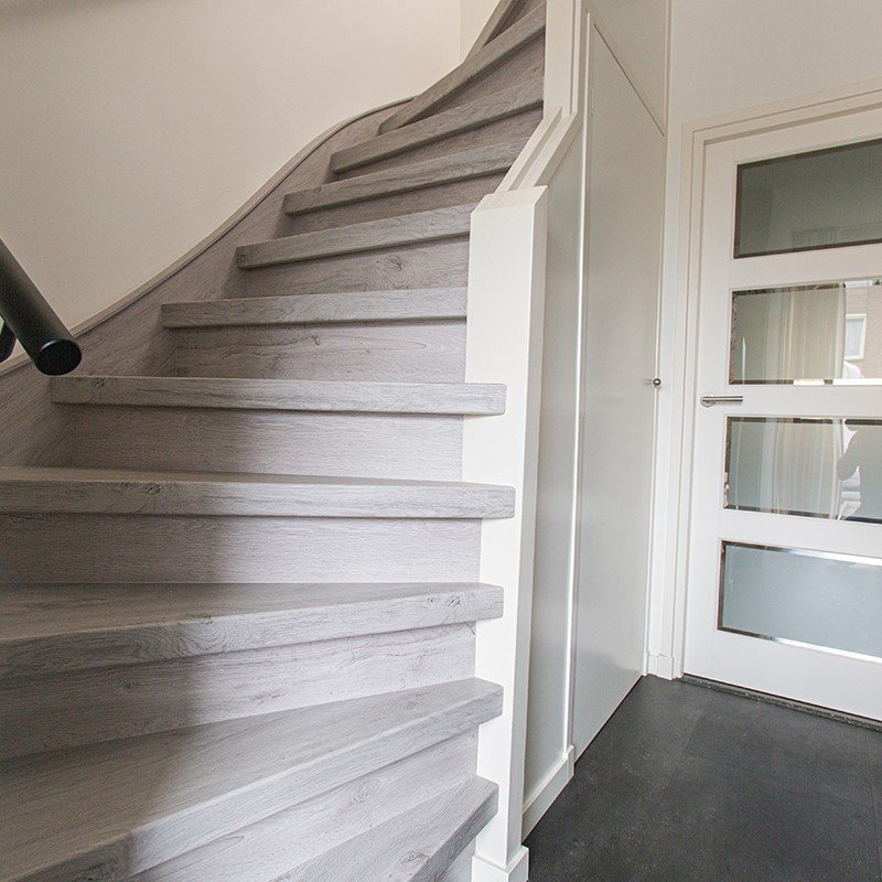 metallic mist grijze trapkleur