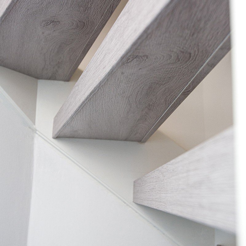 kleur van de trap metallic mist