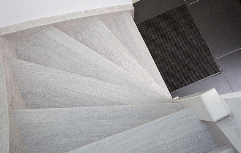 titanium grey kleur trap