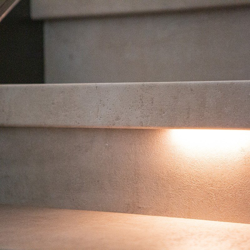 detail trapkleur urban grey